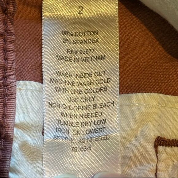 a.n.a. Women's Floral Patterned Twill Chino Shorts Mid Rise Dusty Pink size 2 - Picture 5 of 5